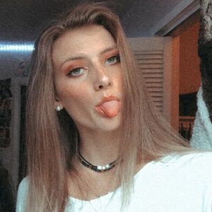 Meet your Posher, Briana